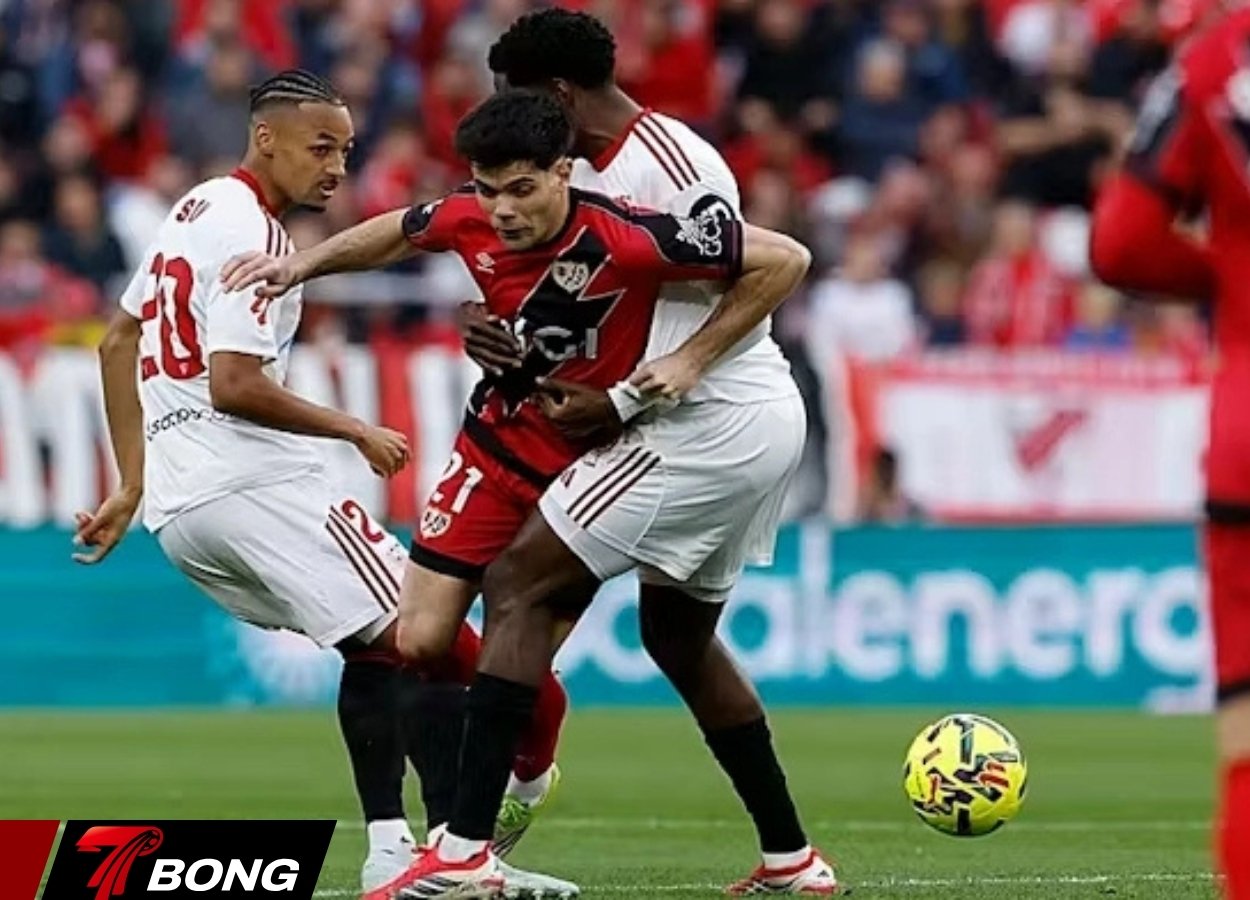 Barca từng để thua Sevilla 1-4 ở trận lượt đi